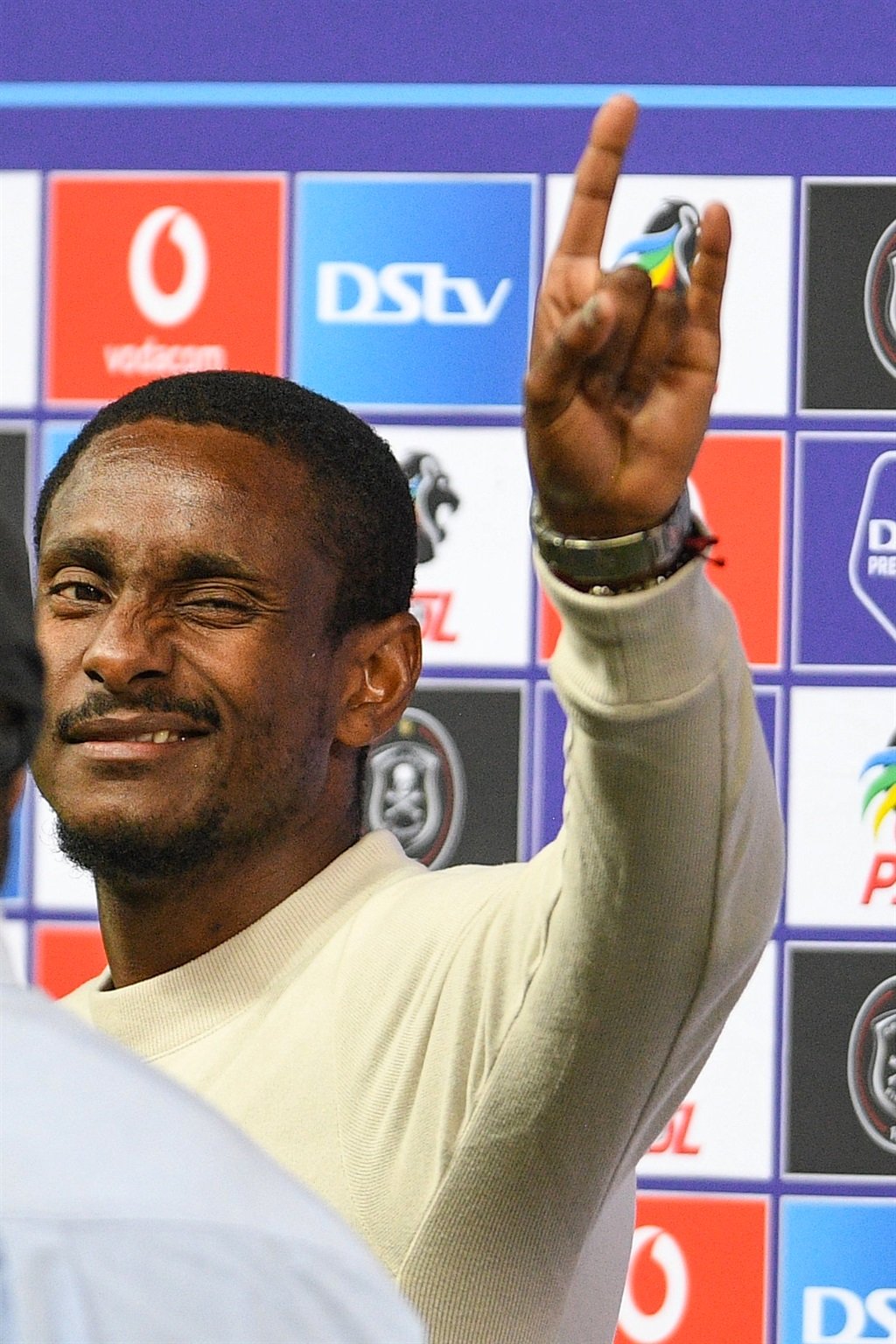 JOHANNESBURG, SOUTH AFRICA - SEPTEMBER 20: Mamelodi Sundowns coach Rulani Mokwena during the DStv Premiership match between Orlando Pirates and Mamelodi Sundowns at Orlando Stadium on September 20, 2023 in Johannesburg, South Africa. (Photo by Lefty Shivambu/Gallo Images)