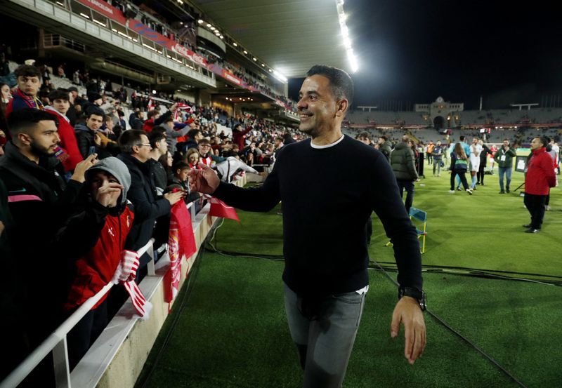 Soccer-Girona want ‘historic’ home win over Barcelona