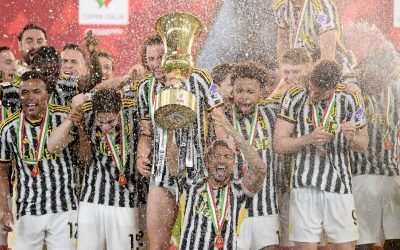 Soccer-Juventus win Coppa Italia final with early Vlahovic strike