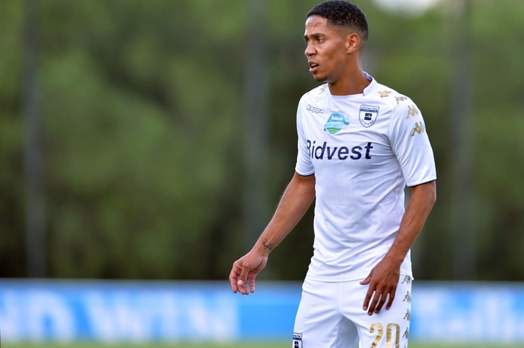 JOHANNESBURG, SOUTH AFRICA - NOVEMBER 18: Steven Pienaar of Wits during the Telkom Knockout Semi Final match between Bidvest Wits and Kaizer Chiefs at Bidvest Stadium on November 18, 2017 in Johannesburg, South Africa. (Photo by Lefty Shivambu/Gallo Images)