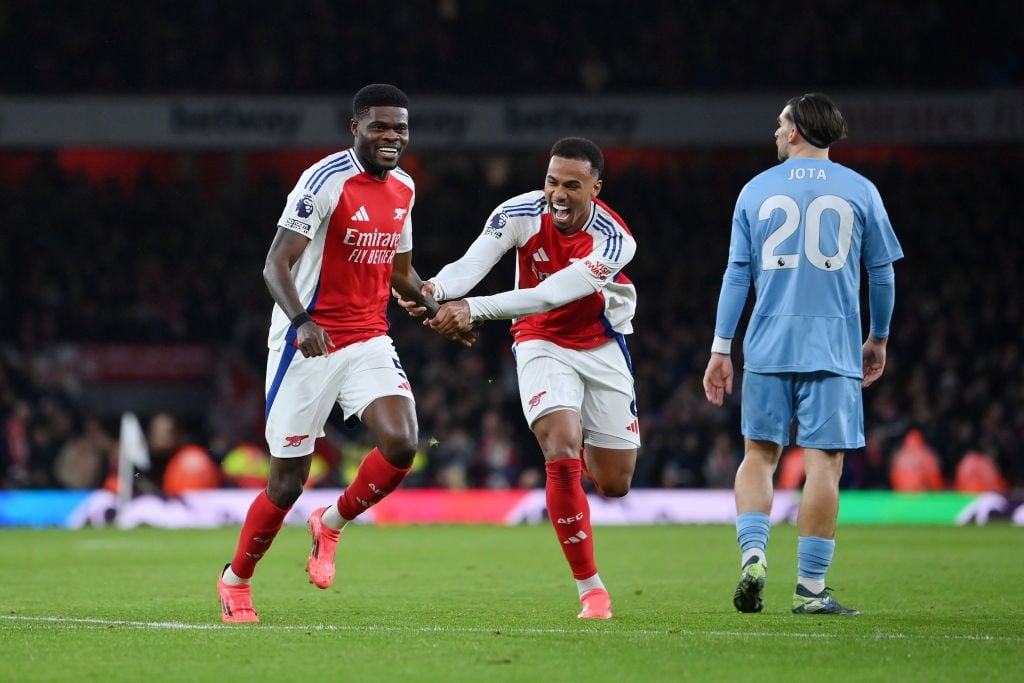 LONDON, ENGLAND - NOVEMBER 23: Thomas Partey of Arsenal (left) celebrates scoring his team's second goal during the Premier League match between Arsenal FC and Nottingham Forest FC at Emirates Stadium on November 23, 2024 in London, England. (Photo by Justin Setterfield/Getty Images)