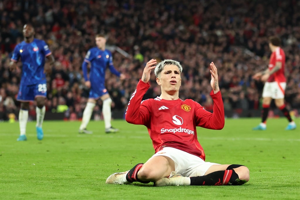 MANCHESTER, ENGLAND - NOVEMBER 03: Alejandro Garnacho of Manchester United reacts to a missed chance during the Premier League match between Manchester United FC and Chelsea FC at Old Trafford on November 03, 2024 in Manchester, England. (Photo by Carl Recine/Getty Images)