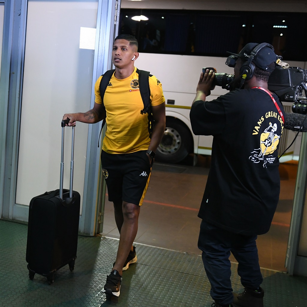 POLOKWANE, SOUTH AFRICA - OCTOBER 26: Edson Castillo of Kazier Chiefs arrives with the bus prior to the Betway Premiership match between SuperSport United and Kazier Chiefs at Peter Mokaba Stadium on October 26, 2024 in Polokwane, South Africa. (Photo by Philip Maeta/Gallo Images)