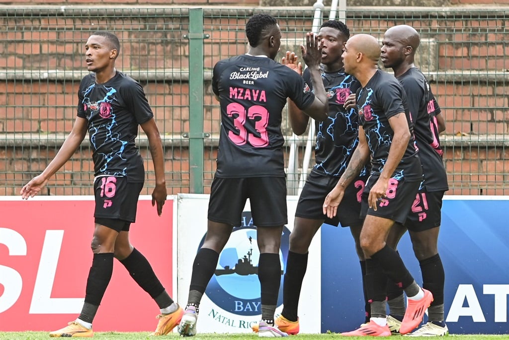 DURBAN, SOUTH AFRICA - NOVEMBER 09: Tshepo Mashigo of Magesi FC celebrates scoring with mates during the Carling Knockout, Semi Final match between Richards Bay and Magesi FC at King Zwelithini Stadium on November 09, 2024 in Durban, South Africa. (Photo by Darren Stewart/Gallo Images),<Öý¯ÙÍÌ