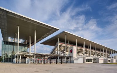 HOK and Snow Kreilich raise thin canopy above St Louis soccer stadium