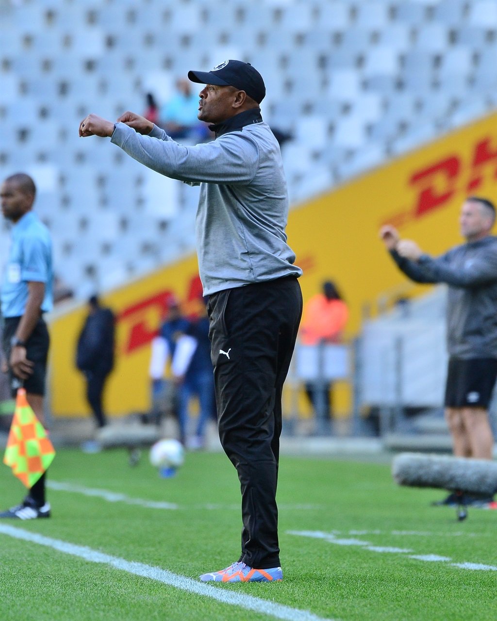 CAPE TOWN, SOUTH AFRICA - SEPTEMBER 30: Shaun Bartlett (Head Coach) of Cape Town Spurs during the DStv Premiership match between Cape Town City FC and Cape Town Spurs at DHL Stadium on September 30, 2023 in Cape Town, South Africa. (Photo by Grant Pitcher/Gallo Images)