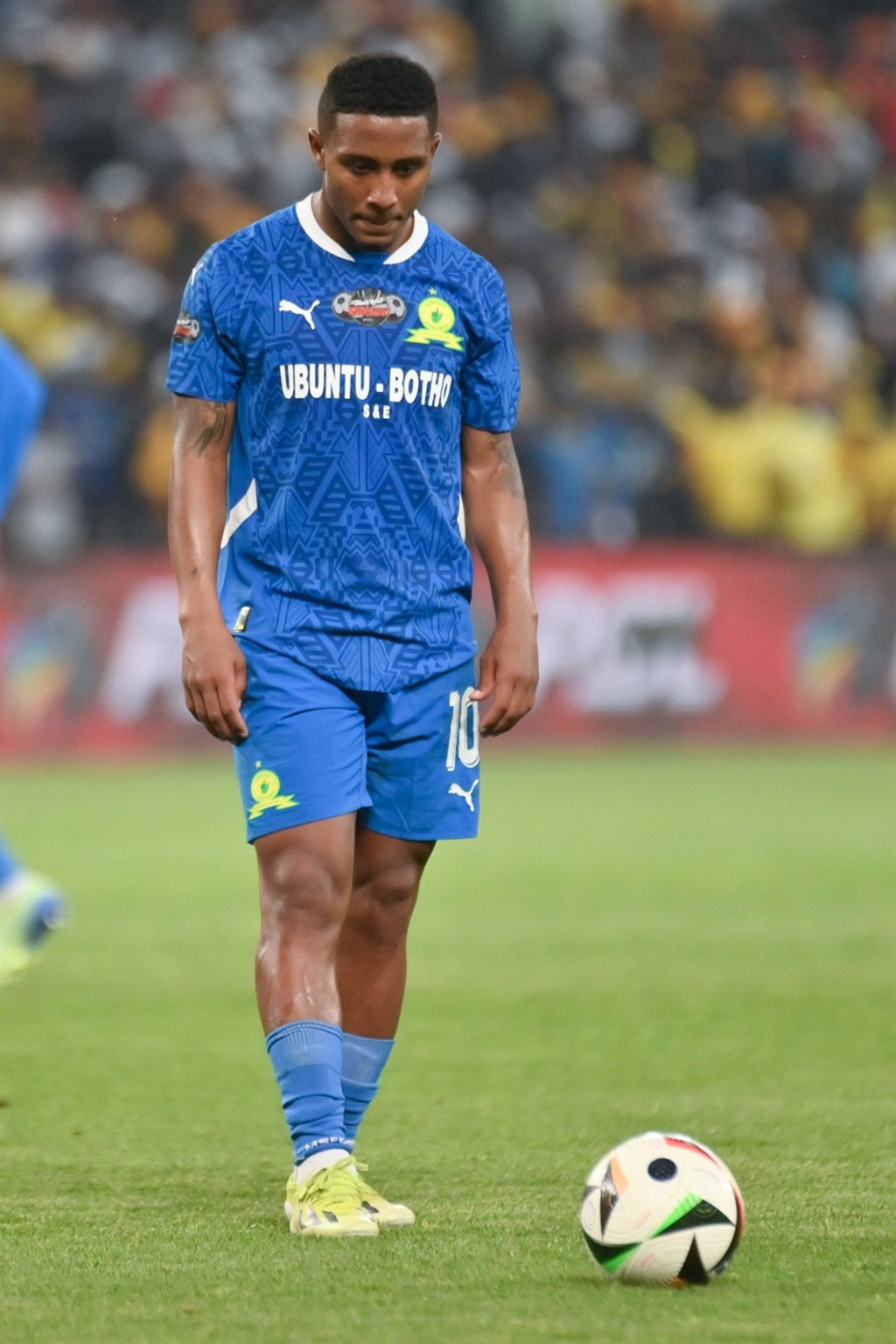 JOHANNESBURG, SOUTH AFRICA - NOVEMBER 02: Lucas Ribeiro of Mamelodi Sundowns during the Carling Knockout, Quarter Final match between Kazier Chiefs and Mamelodi Sundowns at FNB Stadium on November 02, 2024 in Johannesburg, South Africa. (Photo by Alche Greeff/Gallo Images)