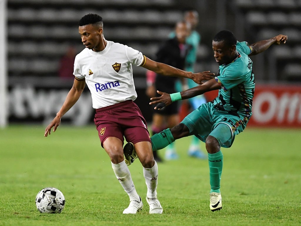 CAPE TOWN, SOUTH AFRICA - NOVEMBER 06: Sihle Nduli of Stellenbosch FC and Lindokhule Mbatha of TS Galaxy FC during the Betway Premiership match between Stellenbosch FC and TS Galaxy at Athlone Stadium on November 06, 2024 in Cape Town, South Africa. (Photo by Ashley Vlotman/Gallo Images)