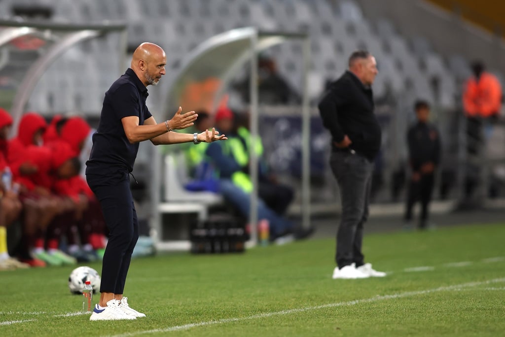 CAPE TOWN, SOUTH AFRICA - DECEMBER 18: Mamelodi Sundowns coach Miguel Cardoso during the Betway Premiership match between Stellenbosch FC and Mamelodi Sundowns at DHL Stadium on December 18, 2024 in Cape Town, South Africa. (Photo by Shaun Roy/Gallo Images