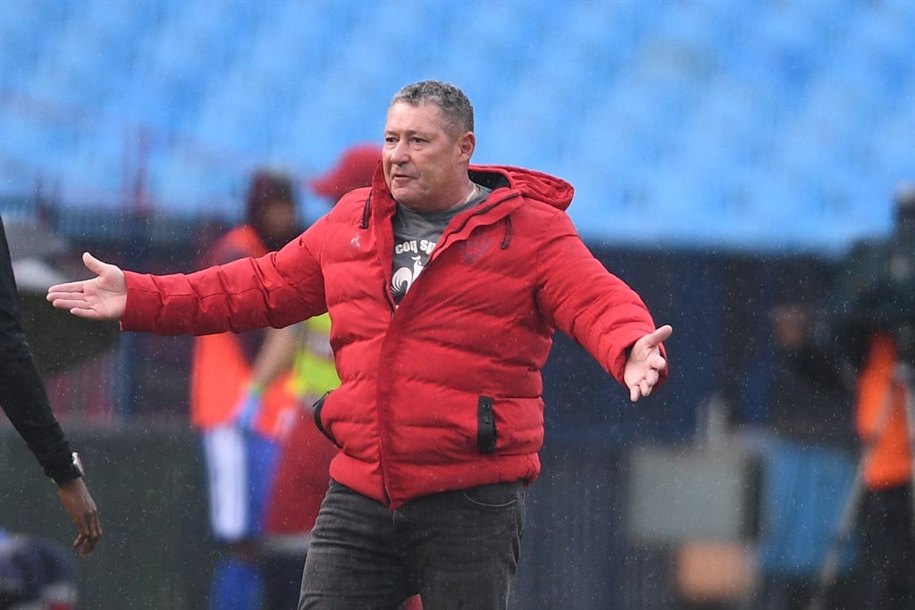 PRETORIA, SOUTH AFRICA - JANUARY 12:    Stellenbosch FC head coach Steve Barker during the CAF Confederation Cup match between Stellenbosch FC and Stade Malien at Loftus Stadium on January 12, 2025 in Pretoria, South Africa. (Photo by Lefty Shivambu/Gallo Images)