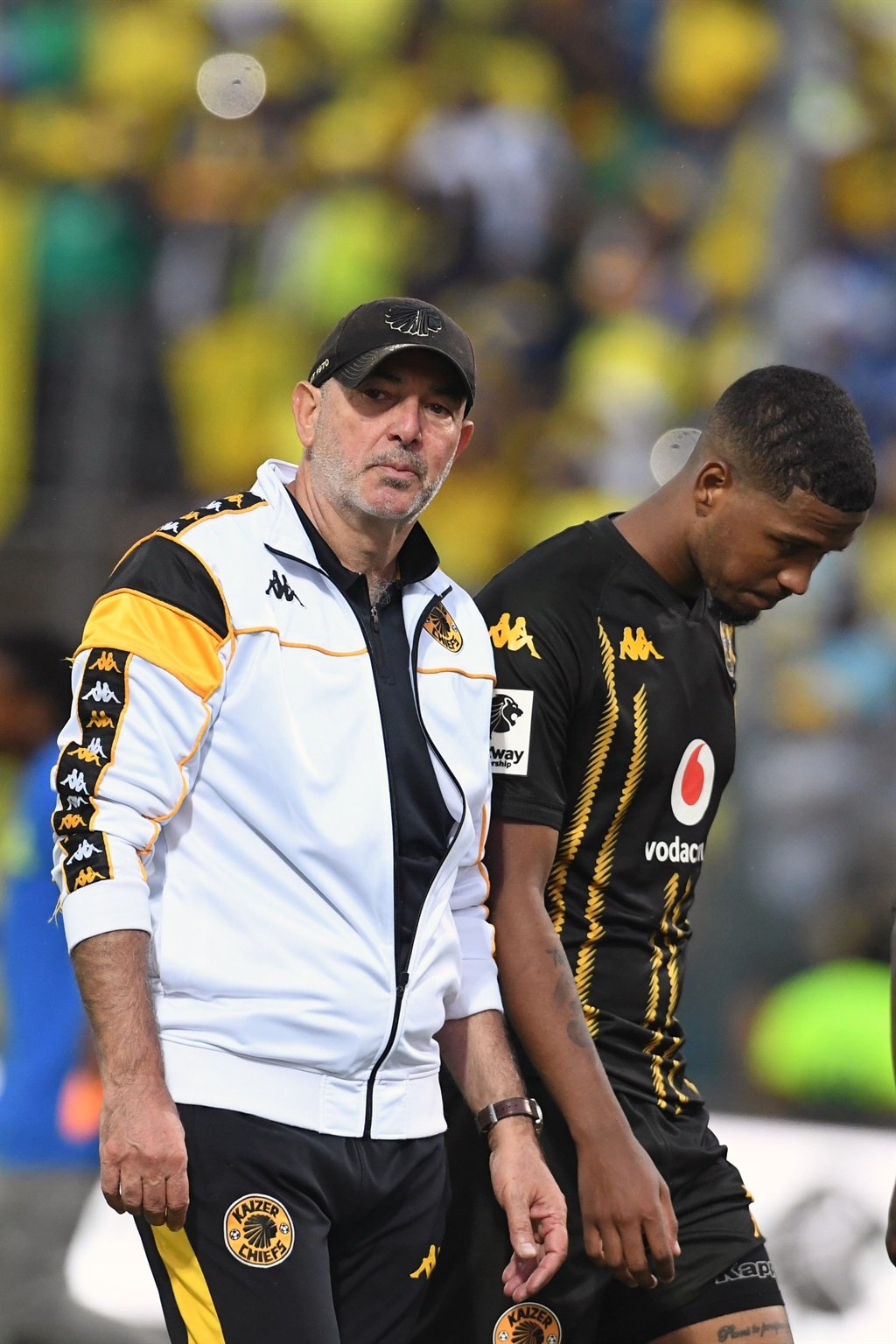 PRETORIA, SOUTH AFRICA - MARCH 01: Kaizer Chiefs coach Nasreddine Nabi and Rushwin Dortley during the Betway Premiership match between Mamelodi Sundowns and Kaizer Chiefs at Lucas Masterpieces Moripe Stadium on March 01, 2025 in Pretoria, South Africa. (Photo by Lefty Shivambu/Gallo Images)