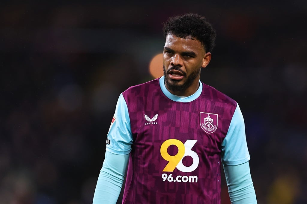 BURNLEY, ENGLAND - JANUARY 27: Lyle Foster of Burnley during the Sky Bet Championship match between Burnley FC and Leeds United FC at Turf Moor on January 27, 2025 in Burnley, England. (Photo by Robbie Jay Barratt - AMA/Getty Images)