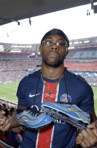 Corteiz founder Clint Ogbenna shared an in-hand look at the Nike Cryoshot Mercurial R9