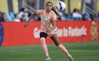 Sources: NWSL’s Denver signs Watt as 1st player